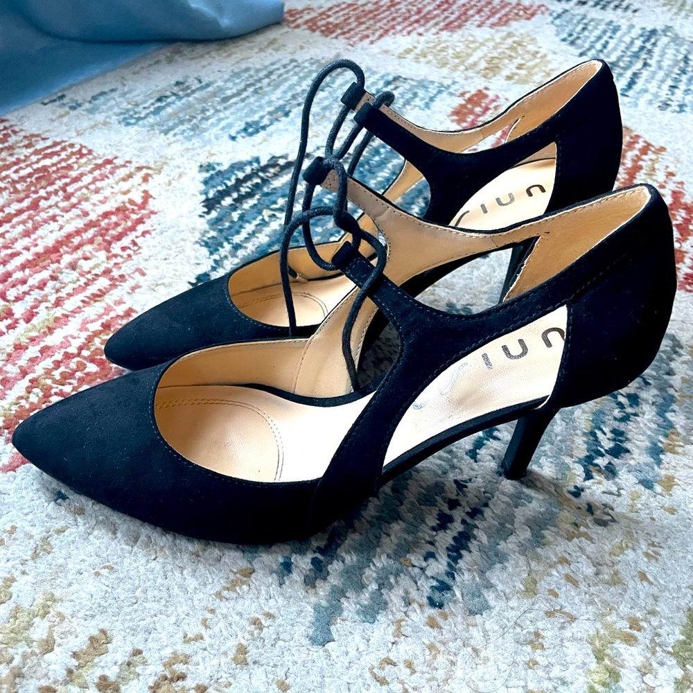 pointed suede black heels
